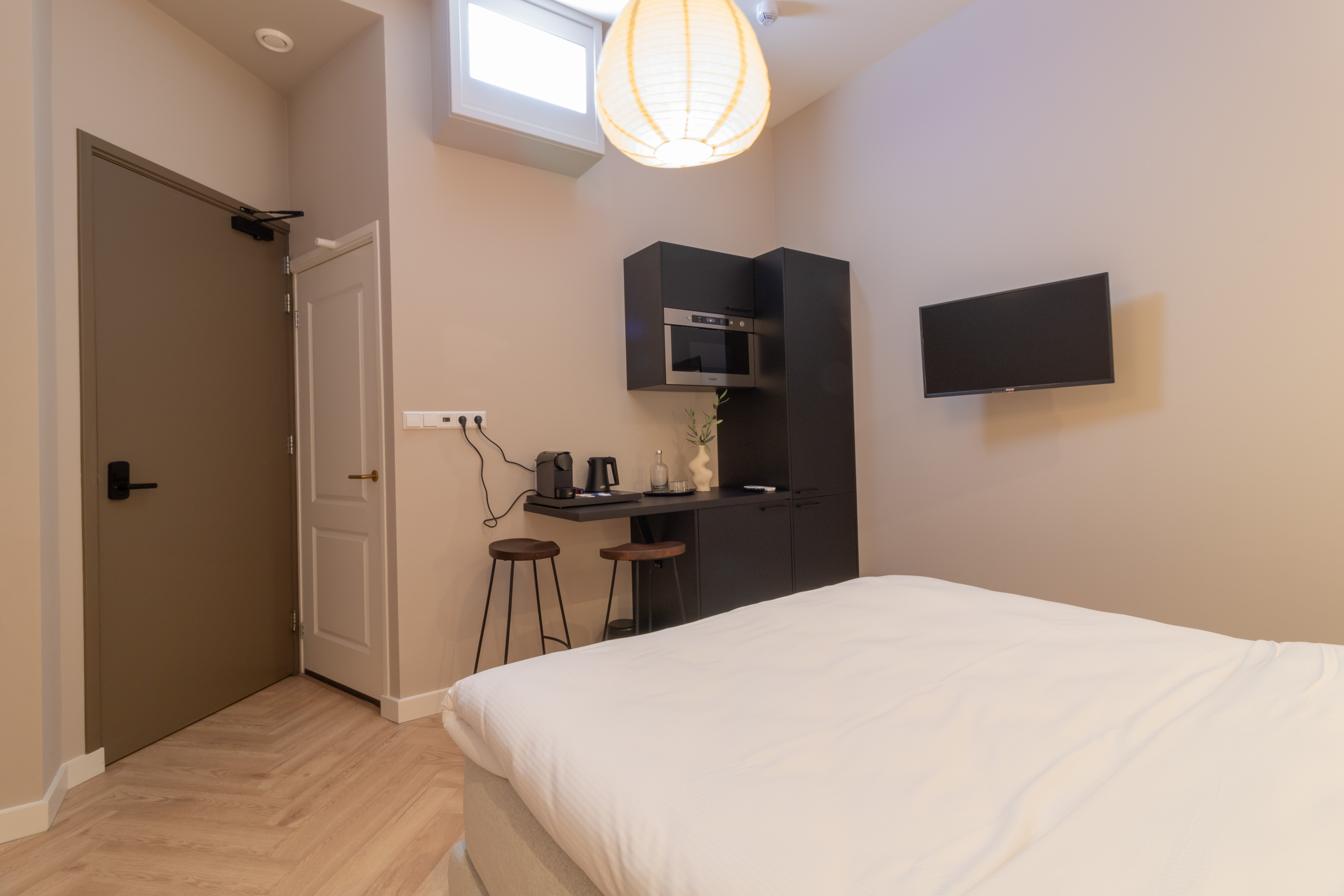 Double room without window photo 1
