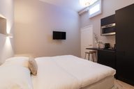 Double room without window thumbnail 4